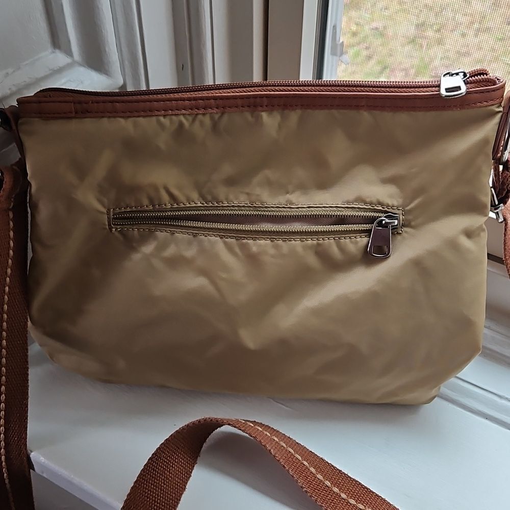 The Sak Crossbody Handbag - Picture 4 of 10